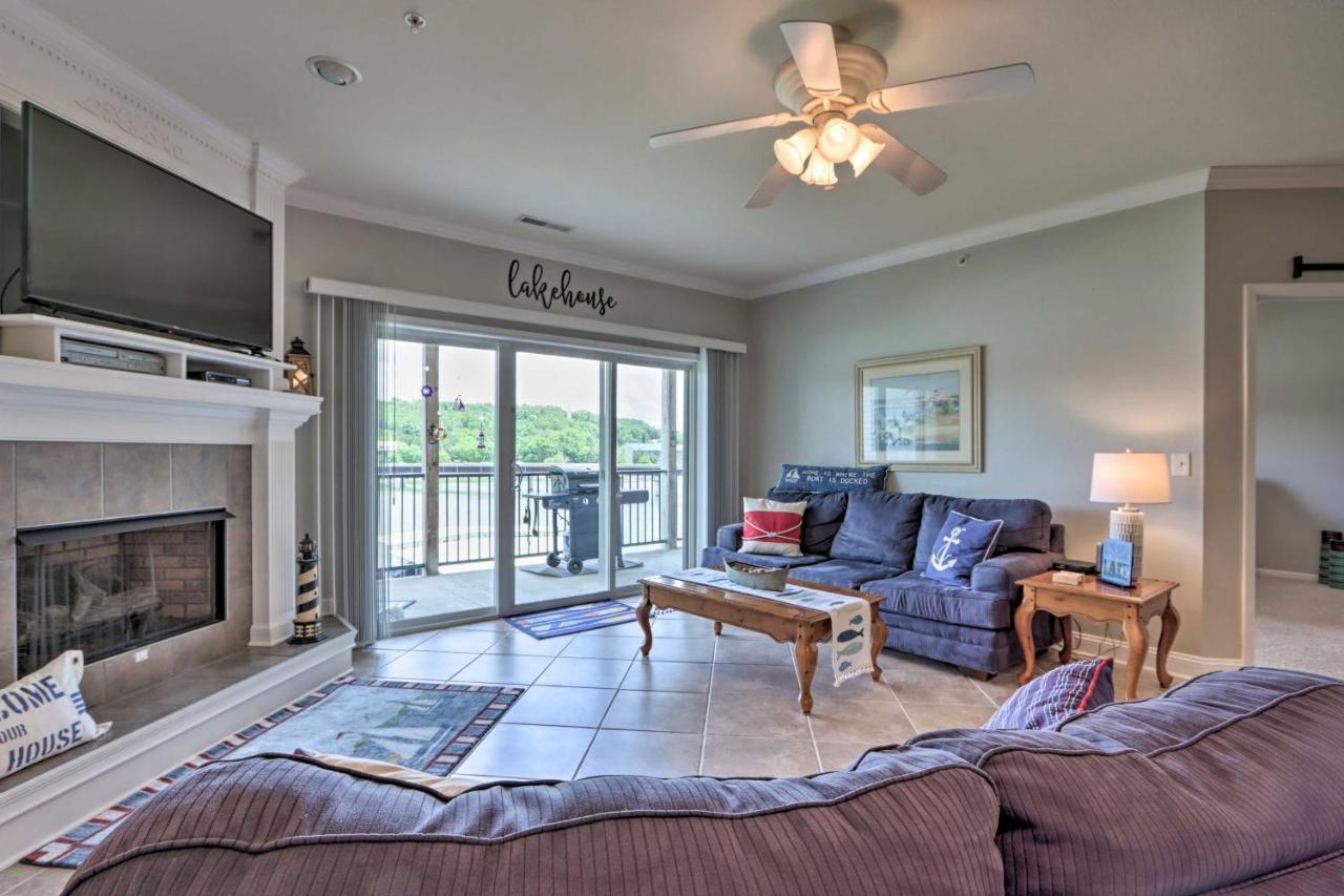 Lakefront Ozark Condo With Balcony And Seasonal Pool! Камдентън Екстериор снимка